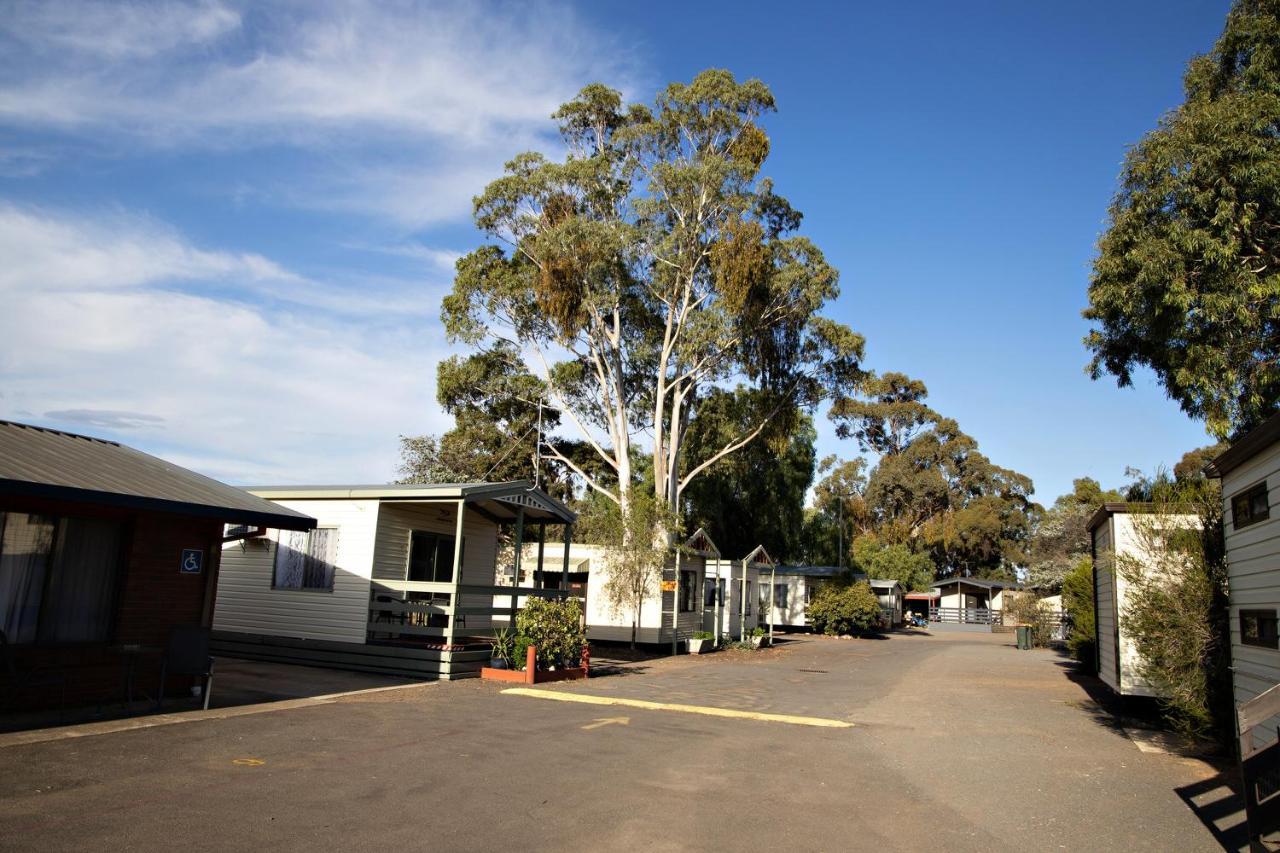 Golden Country Motel And Caravan Park Maryborough Bagian luar foto